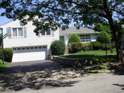 42 Sevland Rd, Newton, MA 02459 exterior