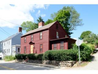 61 Dennett St, Portsmouth, NH 03801 exterior