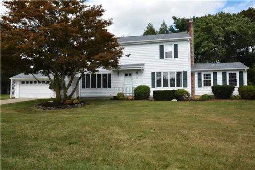 51 Thomas Leighton Blvd, Cumberland, RI 02864 exterior