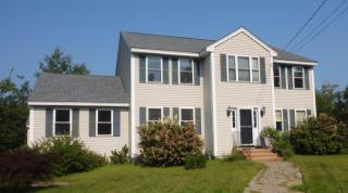 77 Ledgewood Rd, Wilton, NH 03086 exterior