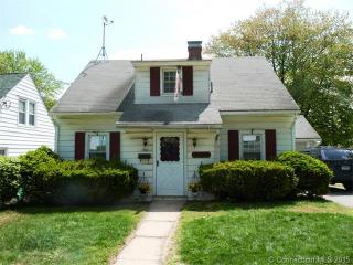 100 Essex Ave, Waterbury, CT 06704 exterior