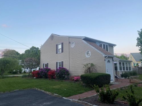 40 Pierce Rd, Warwick, RI 02818 exterior