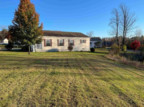 4 Sunset Dr, Franklin, NH 03235 exterior