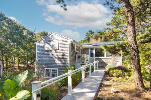 15 Mary Rd, Eastham, MA 02642 exterior
