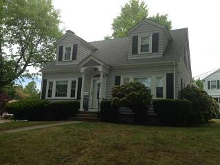 207 Gentian Ave, Providence, RI 02908 exterior