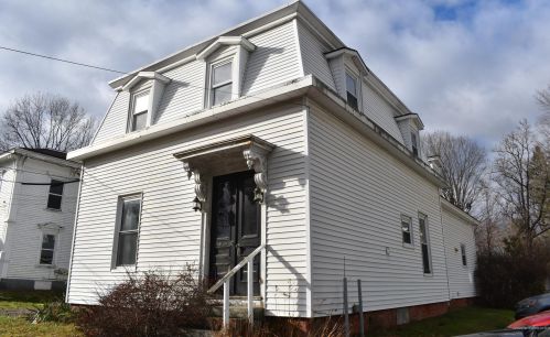 41 High St, Fairfield, ME 04937 exterior