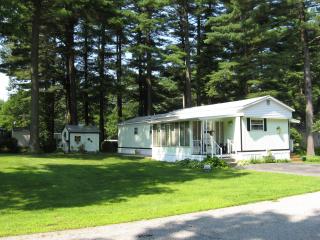 5 Hawthorne Ln, Nashua, NH 03062 exterior