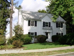 137 Temple St, Newton, MA 02465 exterior