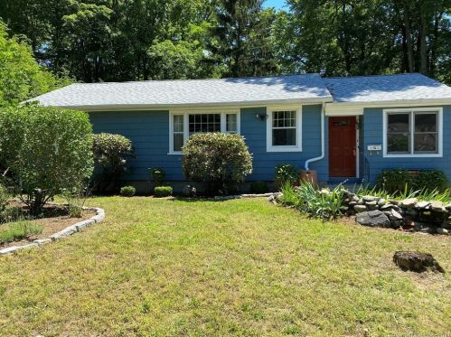 5 Avon Street Ext, Enfield, CT 06082 exterior
