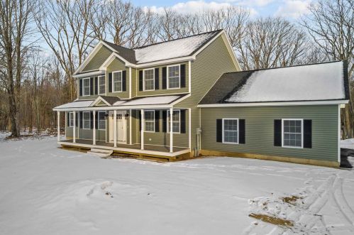 26 Stark Hwy, Dunbarton, NH 03046 exterior