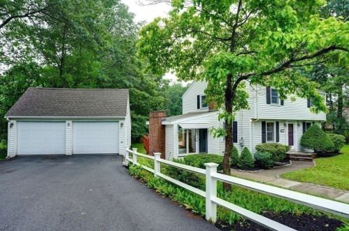 68 Muller Rd, Burlington, MA 01803 exterior