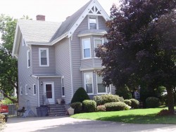 32 Elm St, Newton, MA 02465 exterior