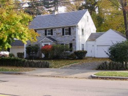 692 Beacon St, Newton, MA 02459 exterior