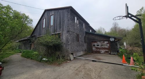 1324 Shore Rd, Ellsworth, ME 04605 exterior