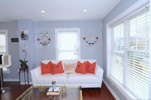 16 Sniffen St, Norwalk, CT 06851 exterior
