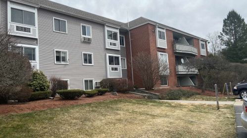 121 Cluff Crossing Rd, Salem, NH 03079 exterior