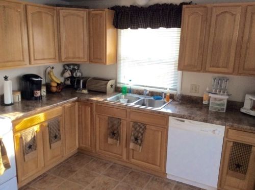 2 Ashley Rd, Charlton, MA 01507 exterior