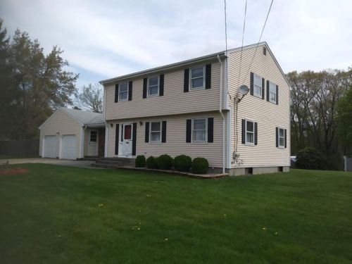 256 Olney St, Seekonk, MA 02771 exterior