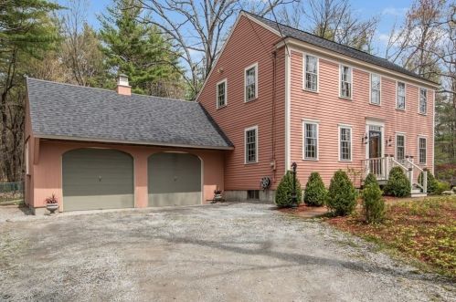 35 Holden Rd, Shirley, MA 01464 exterior