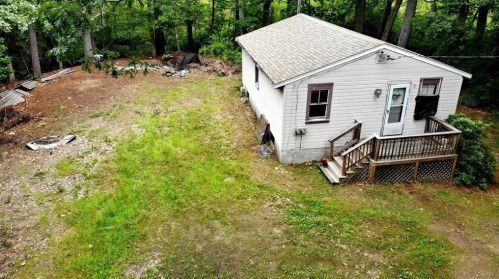 2 Oak Dale Rd, Westford, MA 01886 exterior