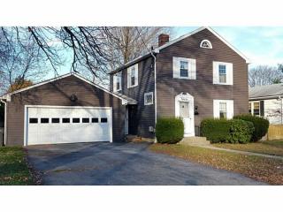 21 Fairlawn St, Cranston, RI 02910 exterior