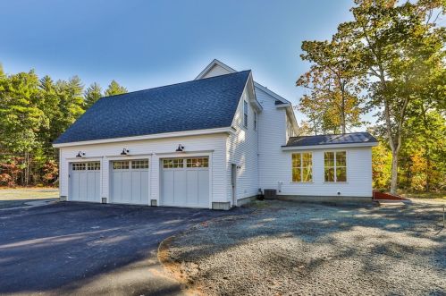 28 Long Hill Rd, Hollis, NH 03049 exterior