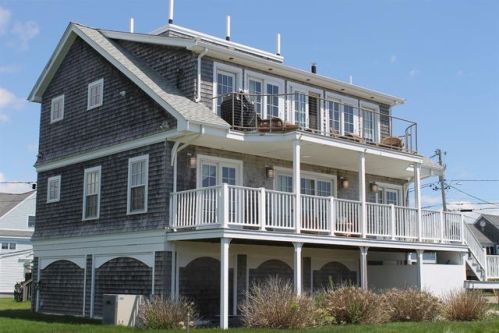 373 Walker St, Falmouth, MA 02540 exterior