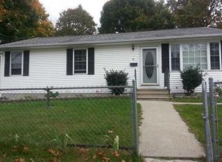 81 Luna St, Providence, RI 02904 exterior
