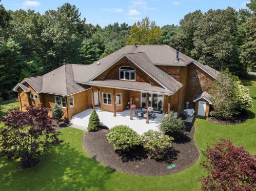 3 Scenic Ridge Ct, Coventry, RI 02816 exterior