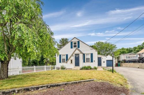 216 Bertenshaw Rd, Woonsocket, RI 02895 exterior
