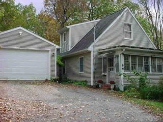86 Crown St, Winsted, CT 06098 exterior