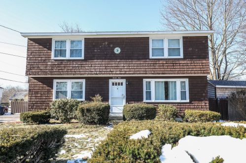 29 Cheyenne Dr, Nashua, NH 03063 exterior