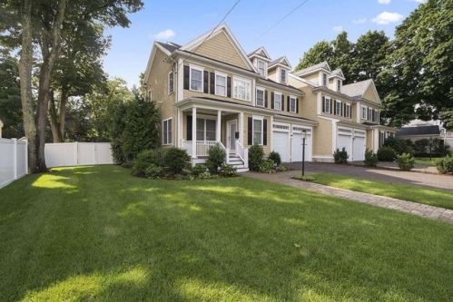 17 Irving St, Newton, MA 02459 exterior