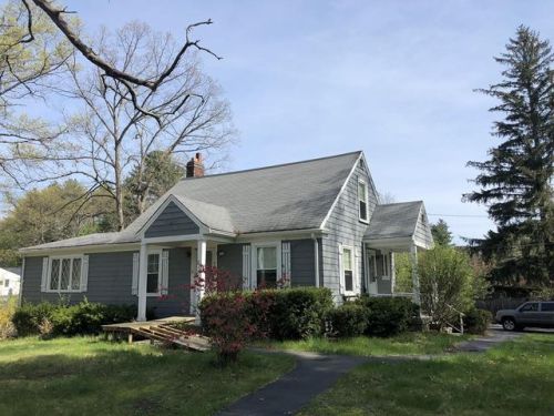 279 Shawsheen Ave, Wilmington, MA 01887 exterior