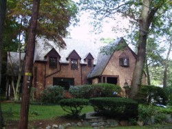 72 Bonad Rd, Newton, MA 02465 exterior