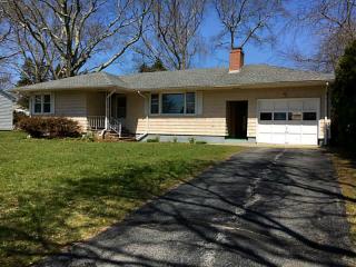 3 Azalea Dr, Westerly, RI 02891 exterior