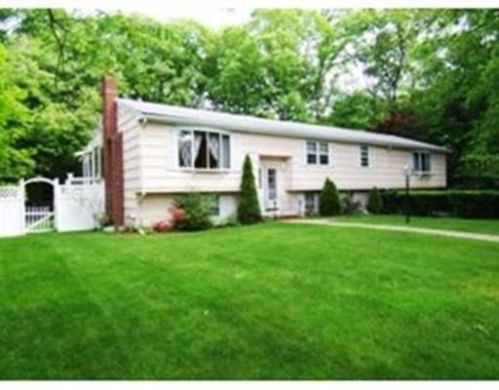 44 Mcpherson Rd, Stoughton, MA 02072 exterior