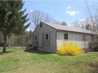 71 Holt Rd, Wilton, NH 03086 exterior