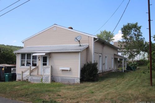 6 Scott Ave, Seymour, CT 06483 exterior