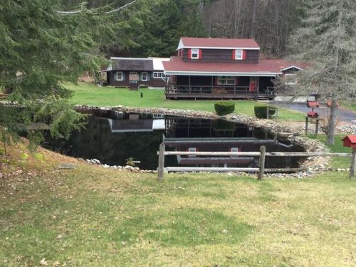 128 Holtshire Rd, Orange, MA 01364 exterior