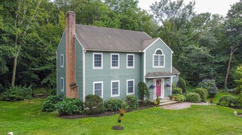 203 Hickory Hill Rd, North Andover, MA 01845 exterior