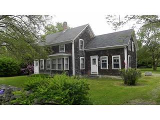 40 Sylvia Rd, Tiverton, RI 02878 exterior