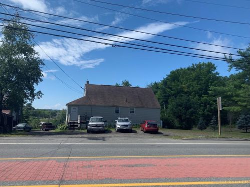 492 Old Belgrade Rd, Augusta, ME 04330 exterior