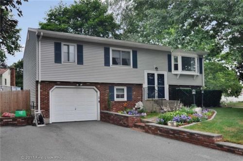 199 Trent Ave, Warwick, RI 02889 exterior