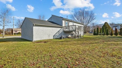 103 Vista Cir, North Kingstown, RI 02852 exterior