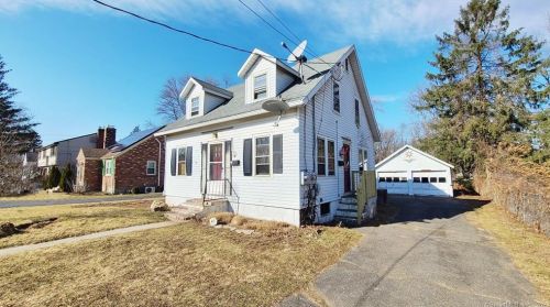 45 Colton St, Windsor, CT 06095 exterior