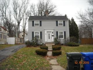 91 Jardine St, Springfield, MA 01107 exterior