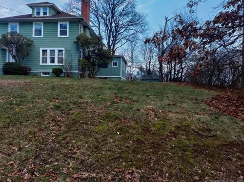 170 Huntington Tpke, Bridgeport, CT 06610 exterior