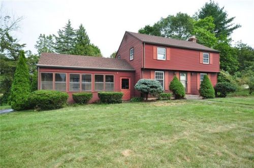 5 Lincoln Dr, Southington, CT 06489 exterior