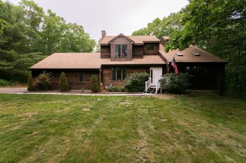 301 Austin Farm Rd, Exeter, RI 02822 exterior
